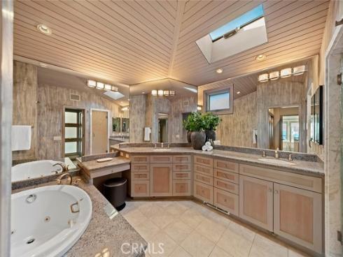 1907 Ocean Way, Laguna Beach, CA