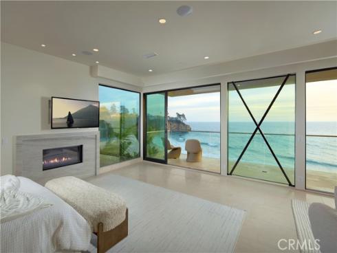 33 Bay Drive, Laguna Beach, CA