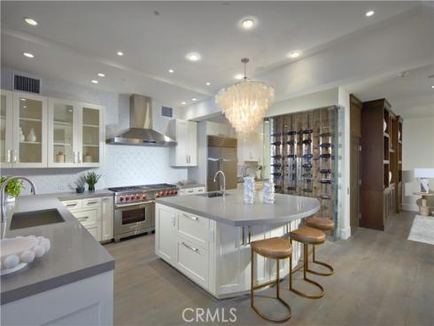 33 Bay Drive, Laguna Beach, CA