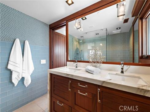 31678 Seacliff Drive, Laguna Beach, CA