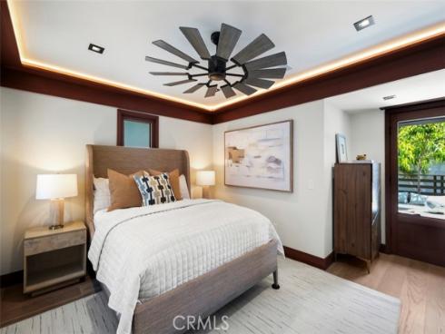 31678 Seacliff Drive, Laguna Beach, CA
