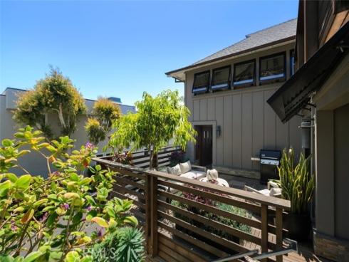 31678 Seacliff Drive, Laguna Beach, CA