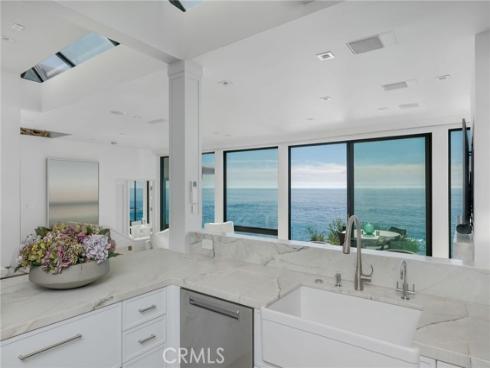 1715 Ocean Way, Laguna Beach, CA