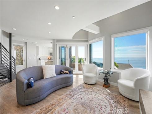 2590 Iris , Laguna Beach, CA