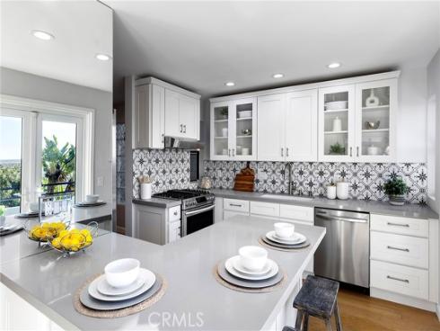 1077 Tia Juana , Laguna Beach, CA