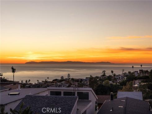 1077 Tia Juana , Laguna Beach, CA