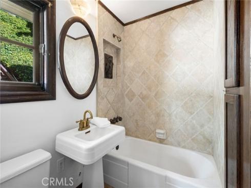 31971 Coast Highway , Laguna Beach, CA