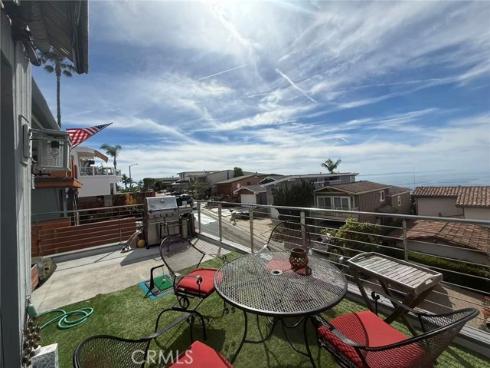 988 Acapulco , Laguna Beach, CA