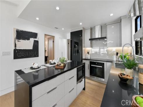 1095 Miramar , Laguna Beach, CA