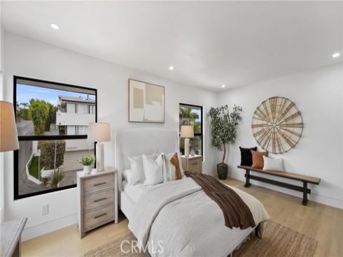 1095 Miramar , Laguna Beach, CA