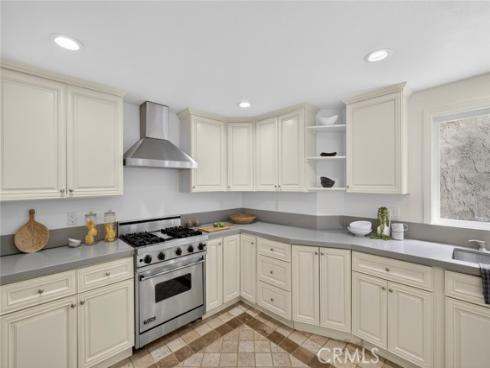 431 Nyes Place, Laguna Beach, CA
