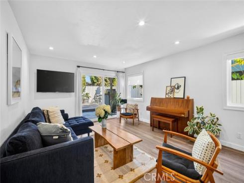 956 Tia Juana , Laguna Beach, CA