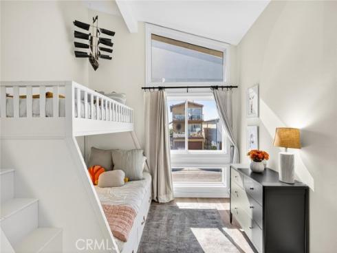 956 Tia Juana , Laguna Beach, CA