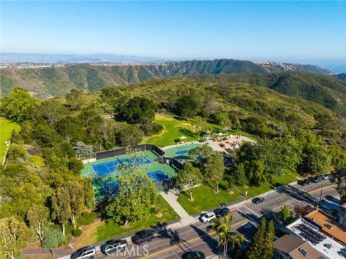 956 Tia Juana , Laguna Beach, CA