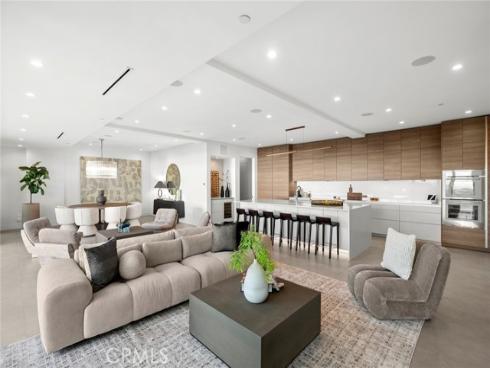 654  Canyon View   Drive, Laguna Beach, CA