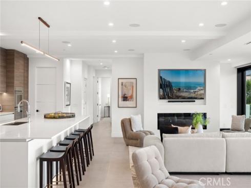 654  Canyon View   Drive, Laguna Beach, CA