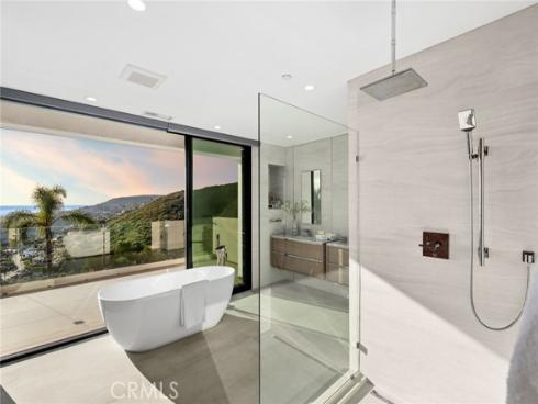 654  Canyon View   Drive, Laguna Beach, CA