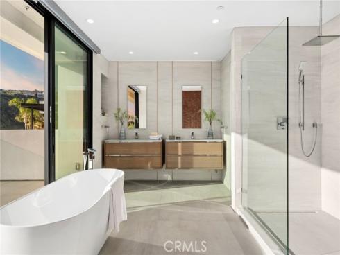 654  Canyon View   Drive, Laguna Beach, CA