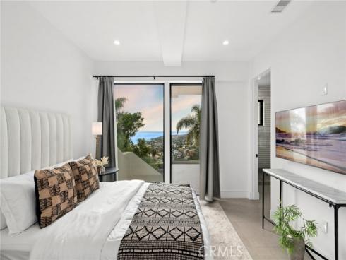 654  Canyon View   Drive, Laguna Beach, CA
