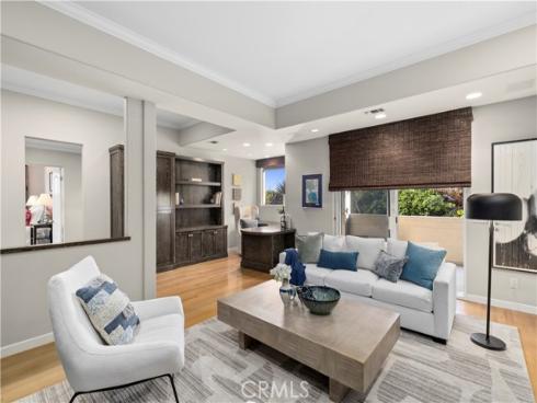 10 N. Stonington Road , Laguna Beach, CA