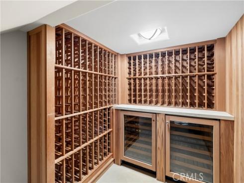 10 N. Stonington Road , Laguna Beach, CA