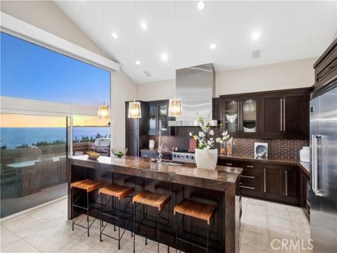 10 N. Stonington Road , Laguna Beach, CA