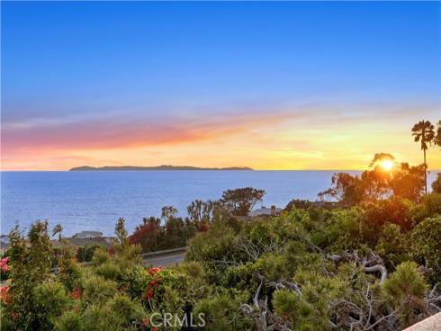 10 N. Stonington Road , Laguna Beach, CA