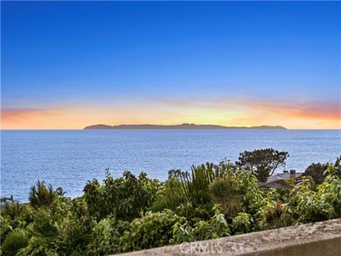 10 N. Stonington Road , Laguna Beach, CA