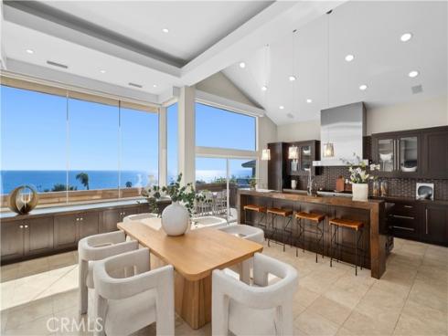 10 N. Stonington Road , Laguna Beach, CA