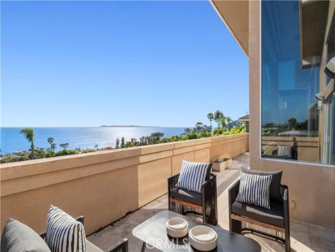10 N. Stonington Road , Laguna Beach, CA