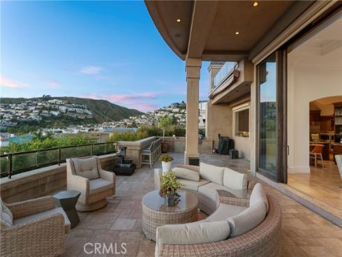 15 Smithcliffs , Laguna Beach, CA