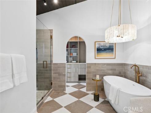 1675 Tahiti Avenue, Laguna Beach, CA