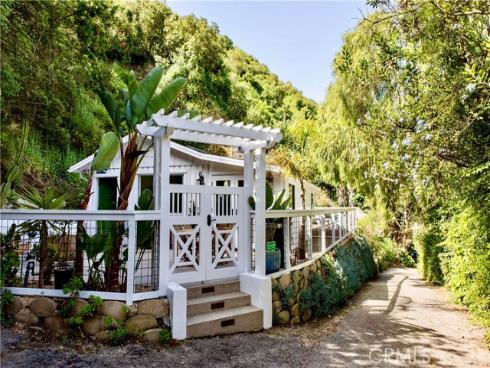 275 Woodland Drive, Laguna Beach, CA