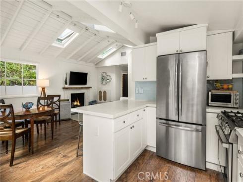 275 Woodland Drive, Laguna Beach, CA
