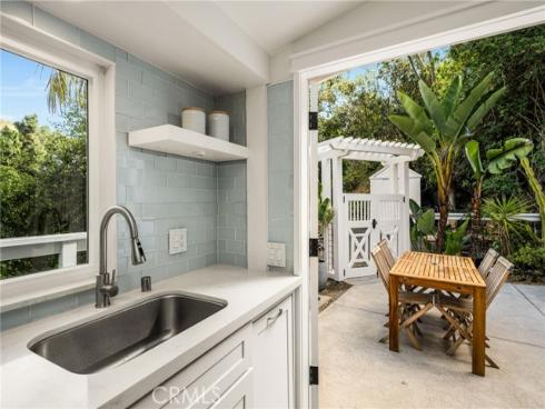 275 Woodland Drive, Laguna Beach, CA