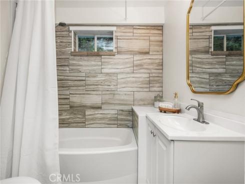 275 Woodland Drive, Laguna Beach, CA