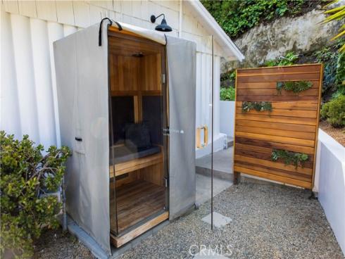 275 Woodland Drive, Laguna Beach, CA