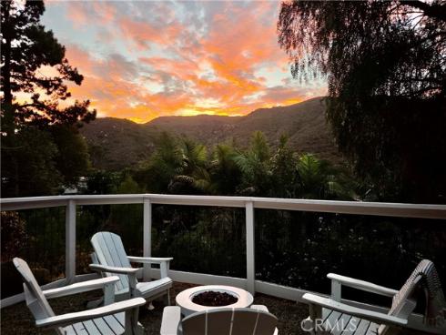 275 Woodland Drive, Laguna Beach, CA