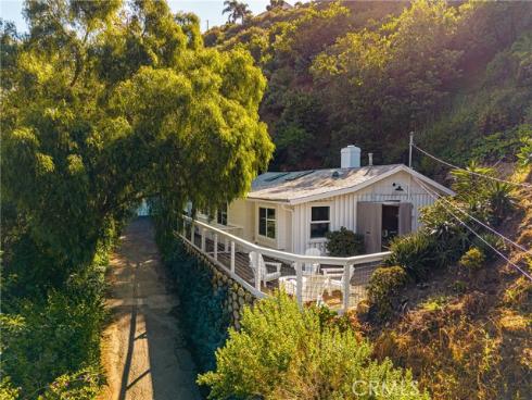 275 Woodland Drive, Laguna Beach, CA