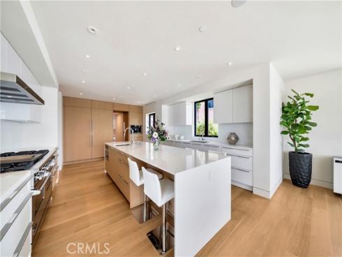 18 Lagunita Drive , Laguna Beach, CA
