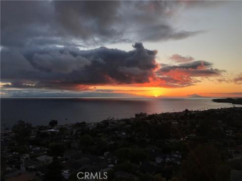 2147 Crestview Drive, Laguna Beach, CA