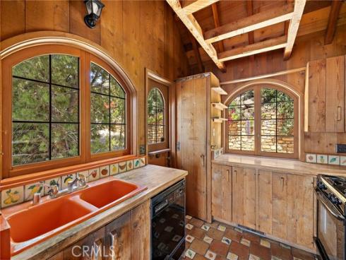 2147 Crestview Drive, Laguna Beach, CA