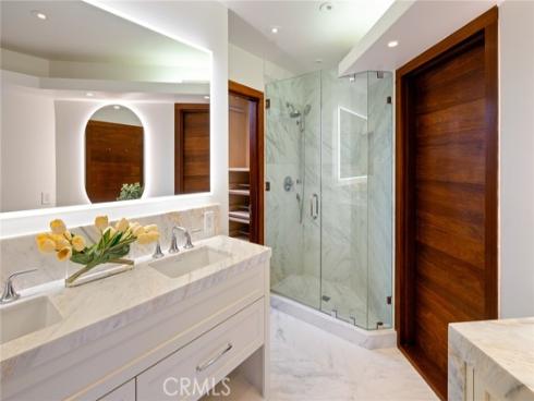 2049 Ocean Way, Laguna Beach, CA