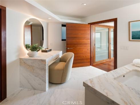2049 Ocean Way, Laguna Beach, CA