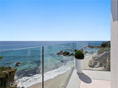 2049 Ocean Way, Laguna Beach, CA
