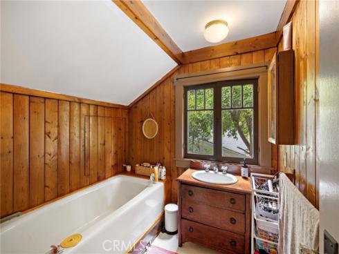 1560 Galen Drive, Laguna Beach, CA