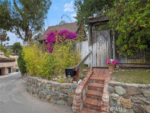 1560 Galen Drive, Laguna Beach, CA