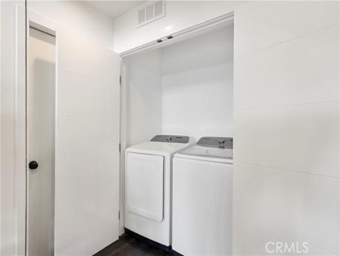1147 Miramar St , Laguna Beach, CA