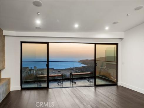 1147 Miramar St , Laguna Beach, CA