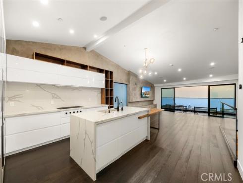 1147 Miramar St , Laguna Beach, CA